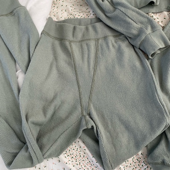 Skims 2-piece Waffle Knit Jacket & Legging Set - Picture 5 of 7